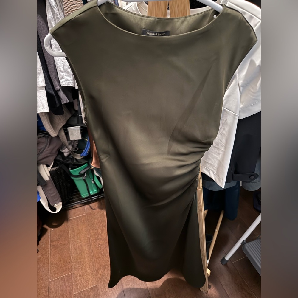 Banana republic dress dark green women’s 0 petite